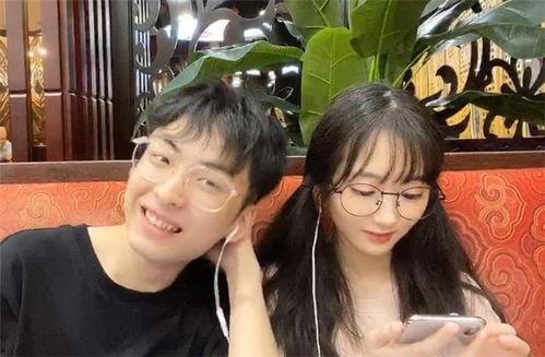 娱乐吃瓜酱情侣官宣,甜蜜瞬间引网友热议”